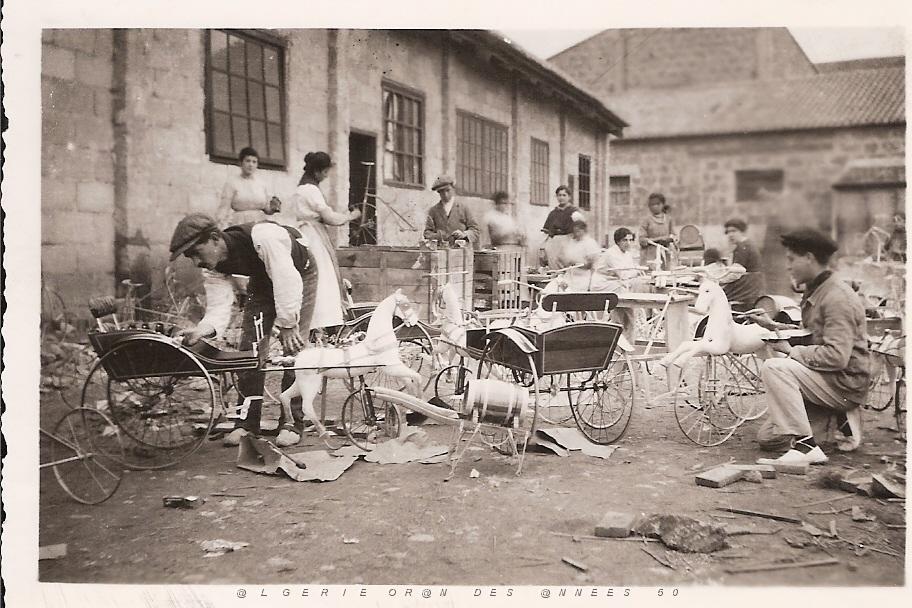 Menuiserie jouets Galiana - Denia (Espagne) circa 1928.jpg